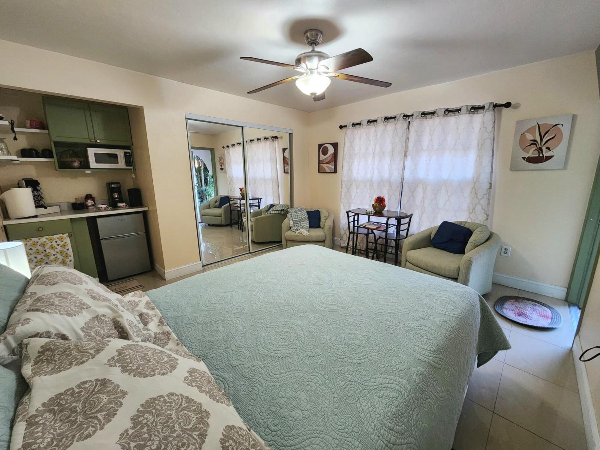 The Green Door Bungalow Naples Exterior photo
